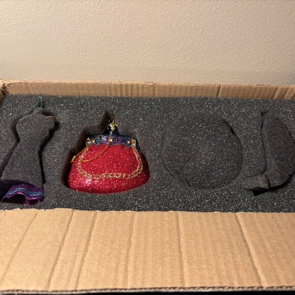 Glass Ornament Set โ Vintage Style โ 4pc - Picture 6 of 8